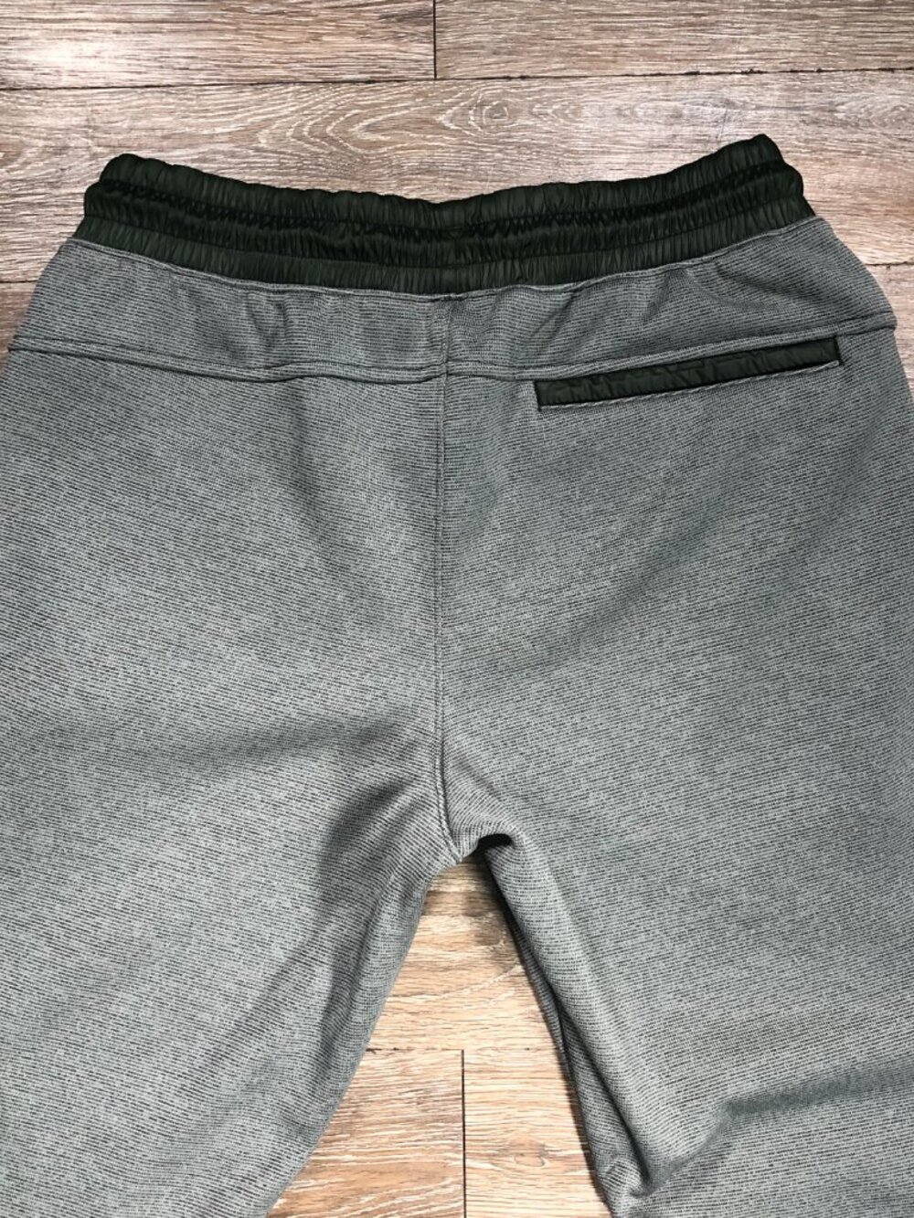 Under Armour Tapered Leg Athletic ColdWear Sweatpants Olive Green Men Medium - Picture 5 of 7